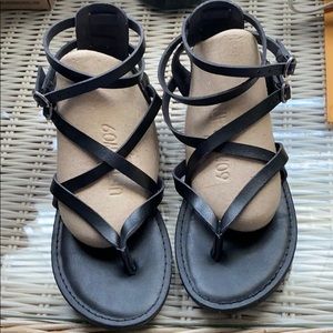 AMERICAN EAGLE BLACK LEATHER GLADIATOR SANDALS 5